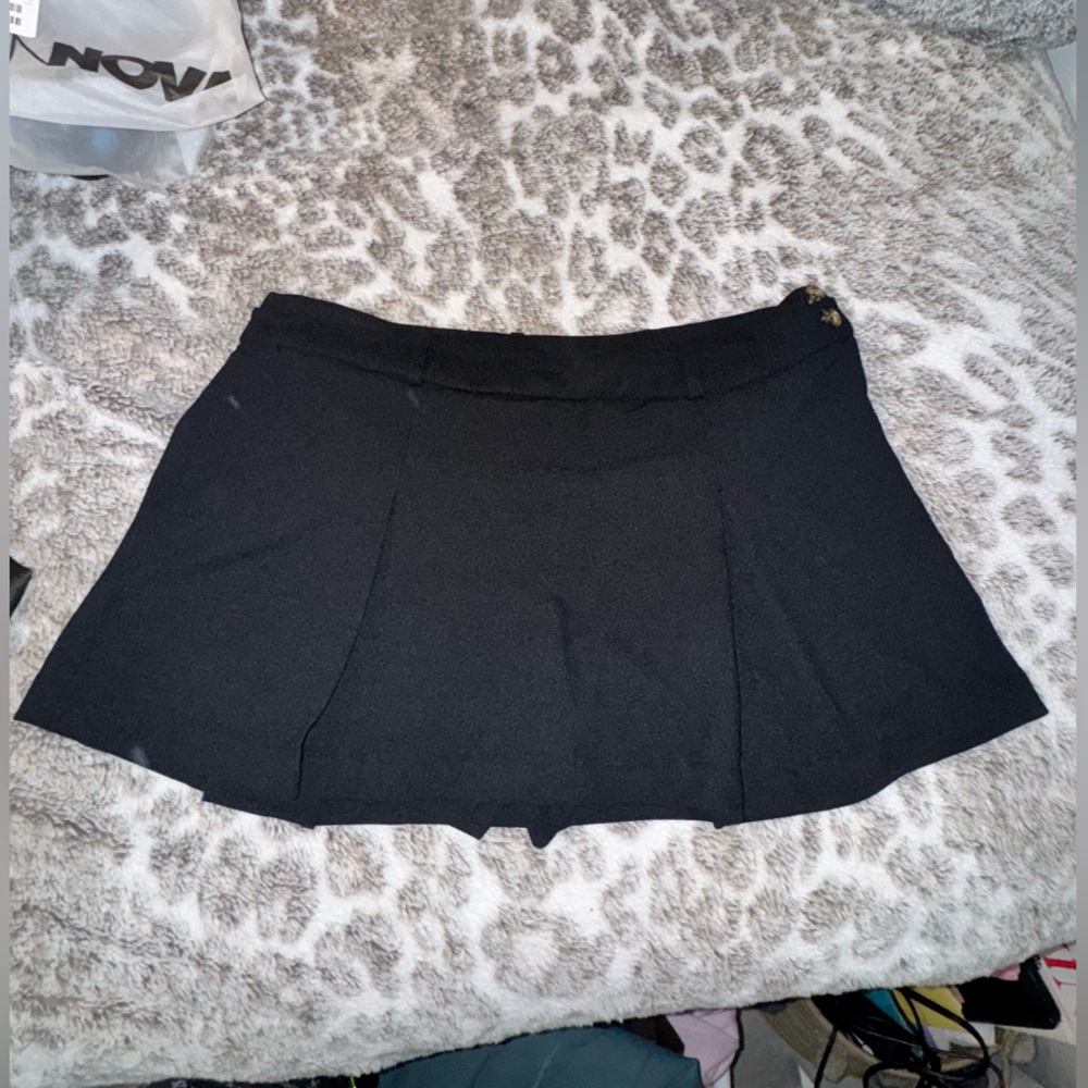 Fashion Nova skort